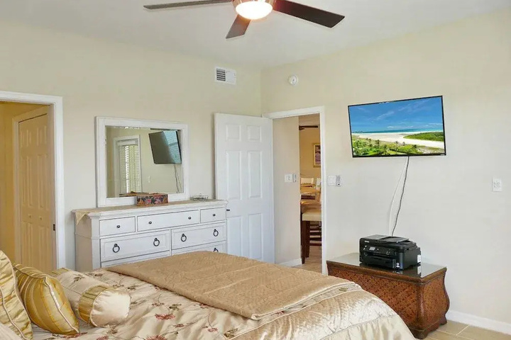 Room 2 of 18