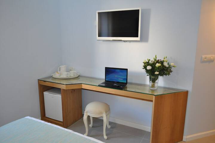 Room 14 of 43