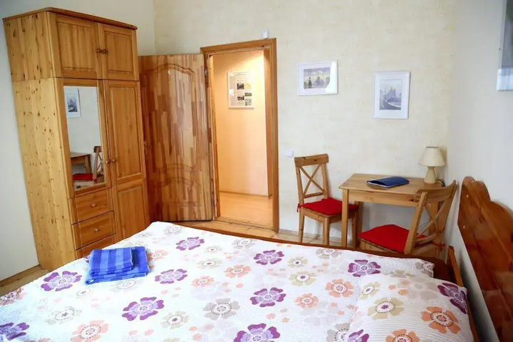 guest_rooms