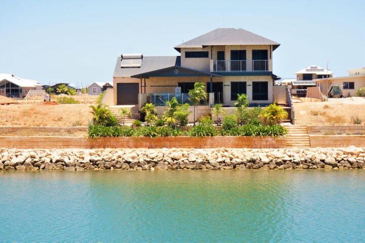 27 Corella Court