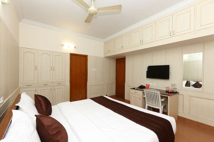 Room 14 of 19