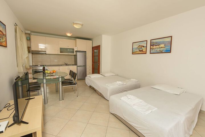 Room 15 of 67