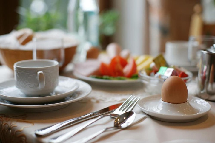 Dining 49 of 65