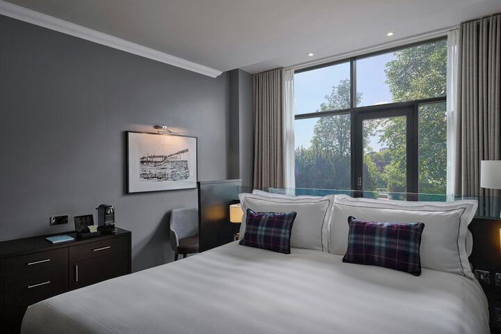 Room 35 of 113