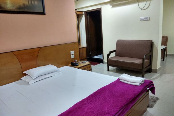 Room 15 of 81