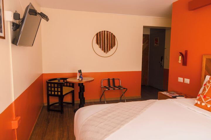 Room 20 of 38