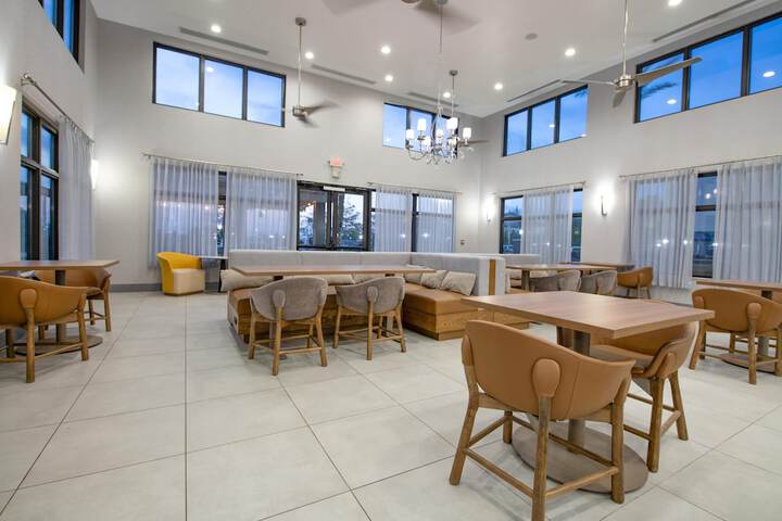 Guest Lobby