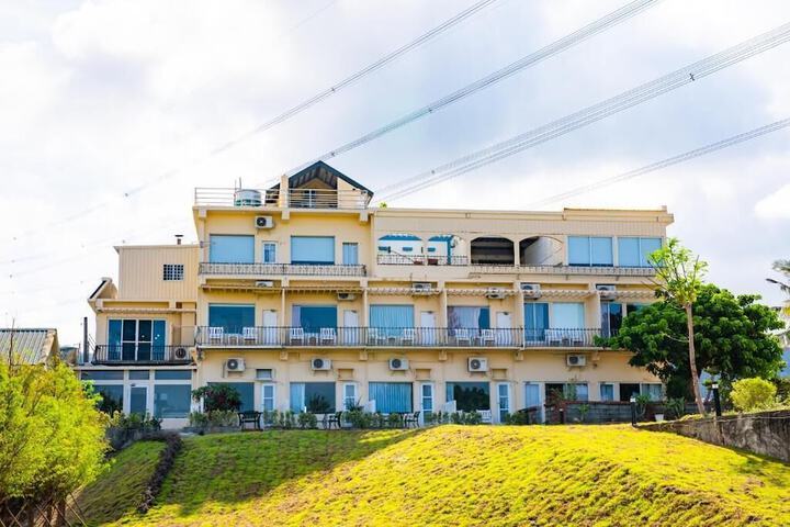 Hotel 75 of 76