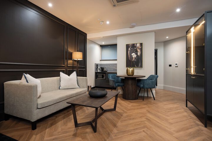 Room 20 of 109