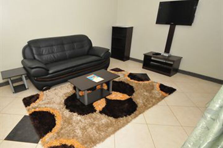 Room 18 of 33
