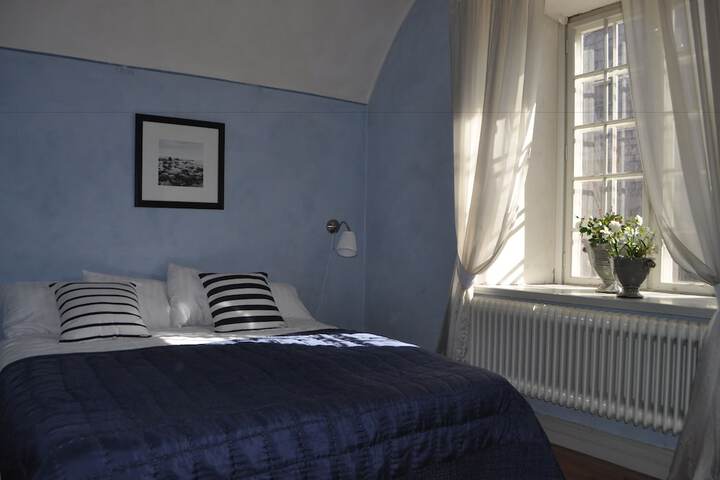 Room 5 of 31