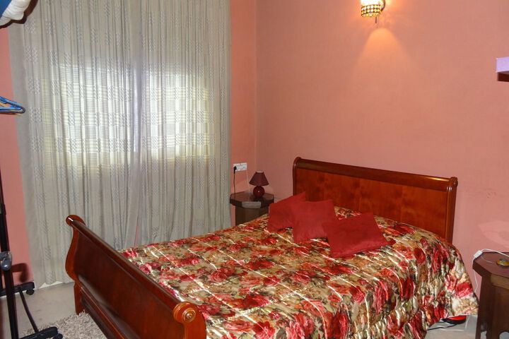 Room 25 of 100
