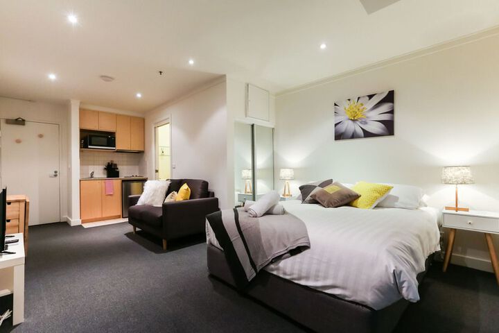 Room 2 of 16