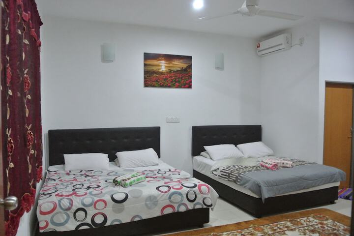 Room 9 of 42