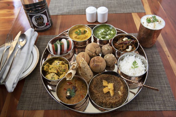Lounge 75 of 123