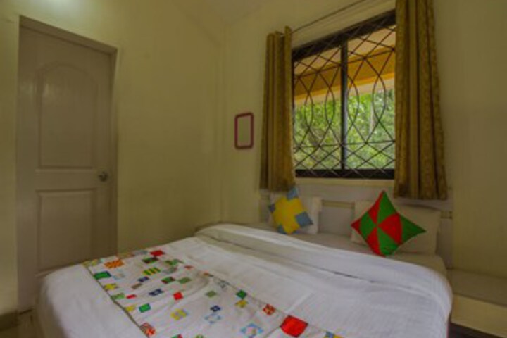 Room 13 of 22