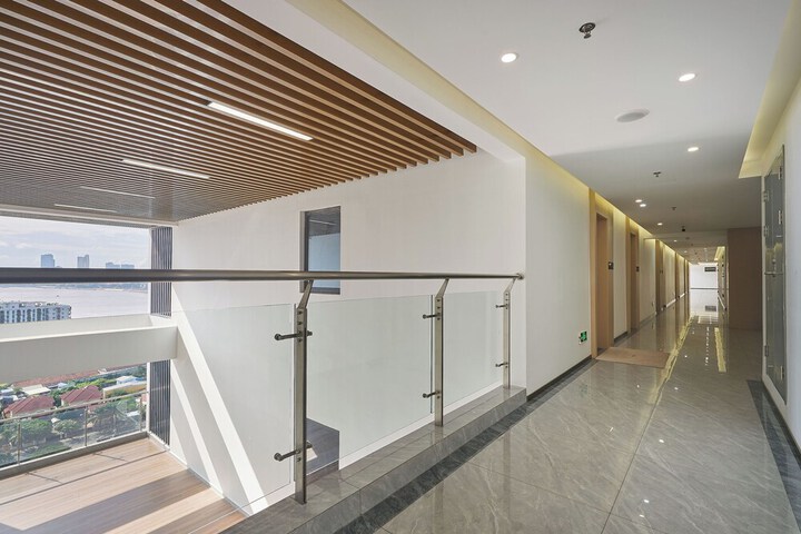 Ballroom/Hall 22 of 23