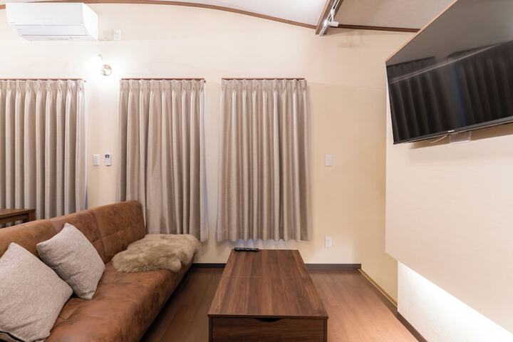 Room 6 of 54