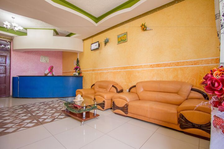 Guest Lobby