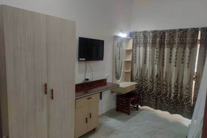 Room 11 of 22