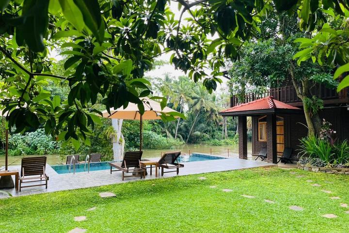 Yala River Face Inn