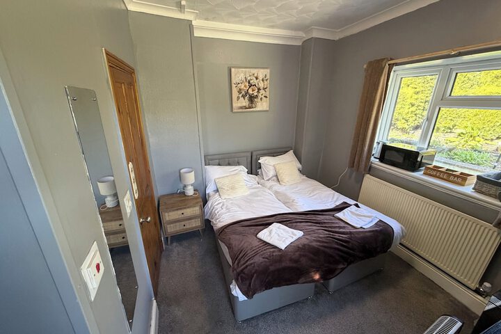 Room 12 of 29
