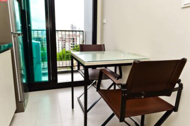 Room 10 of 29