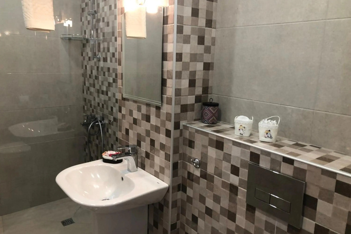 Room 8 of 21
