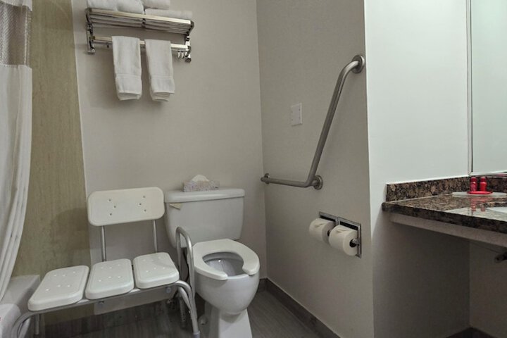Room 19 of 28
