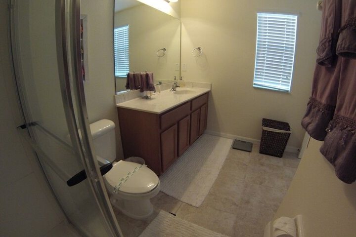 Room 10 of 24