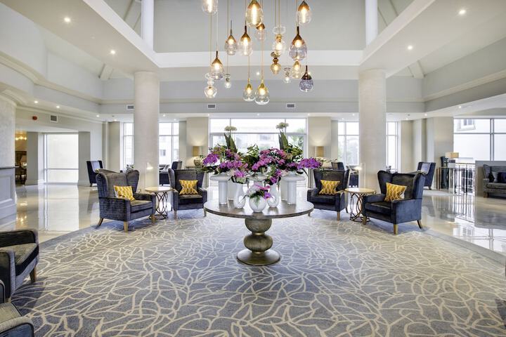 Entrance & Lobby