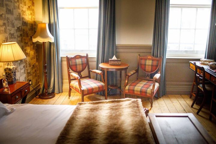 Room 8 of 34