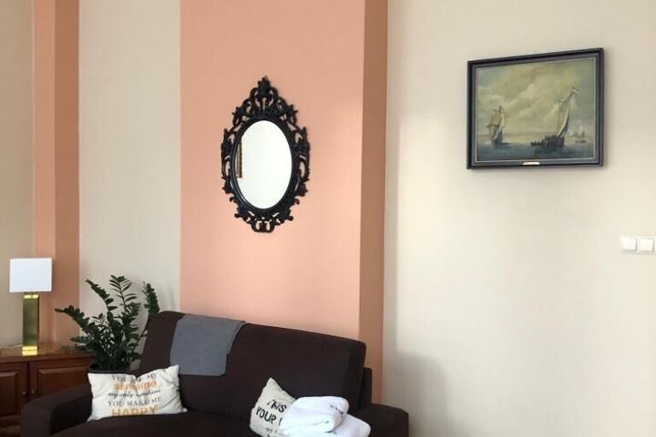 Room 15 of 25