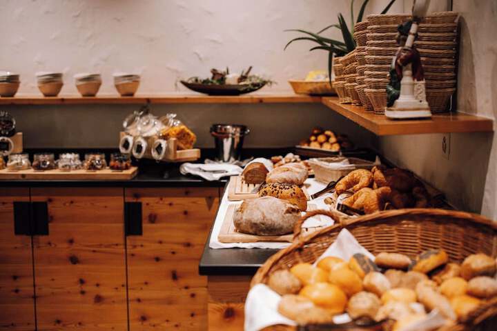 Breakfast/Coffee Service 49 of 73