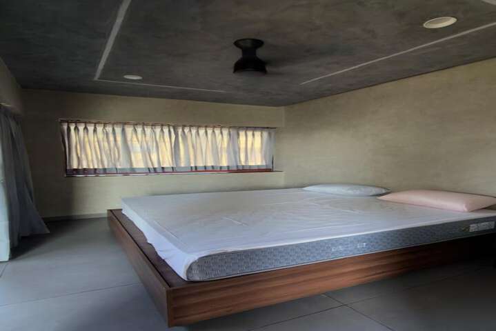 Room 41 of 72