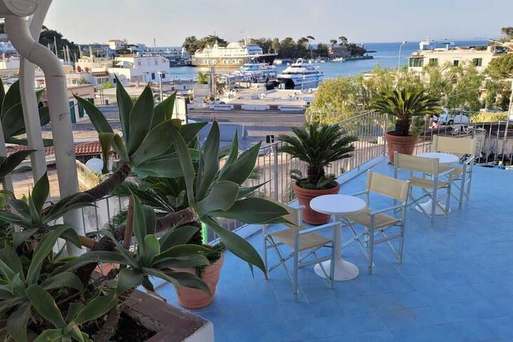 Terrace/Patio 9 of 29
