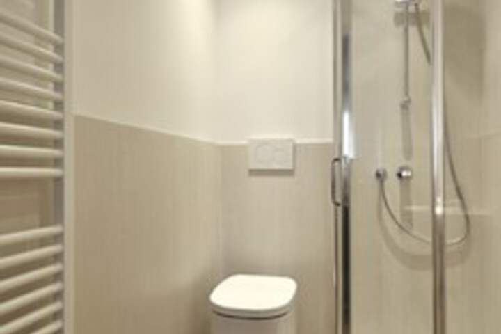 Room 6 of 46