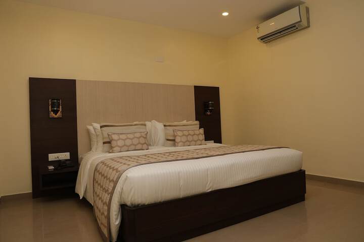 Room 14 of 43