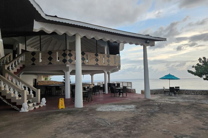 Hotel 55 of 79