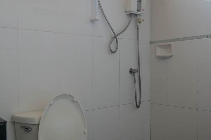 Room 15 of 19