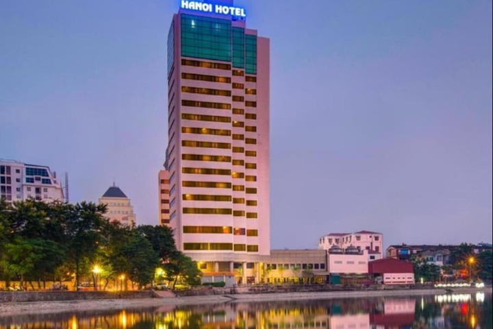 Hotel 76 of 80