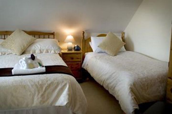Room 13 of 22