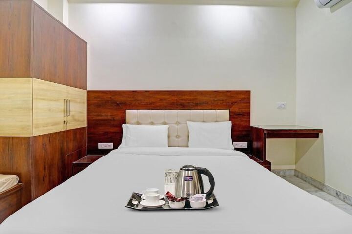 Room 4 of 5