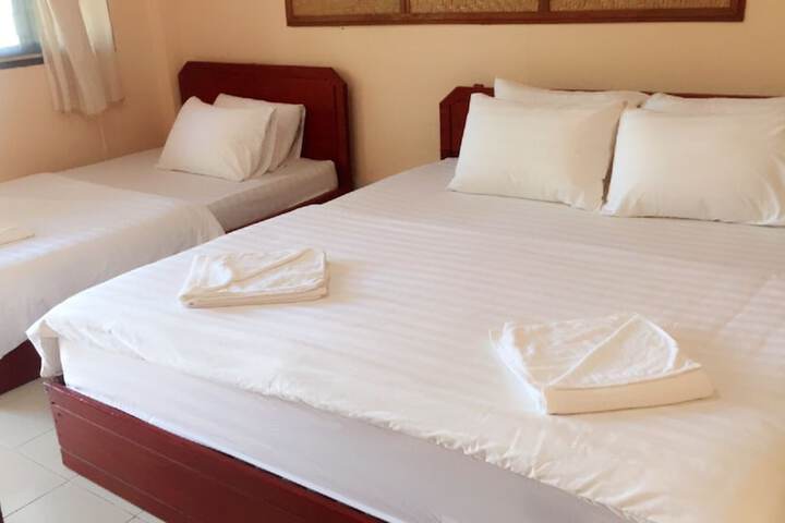 Room 3 of 58