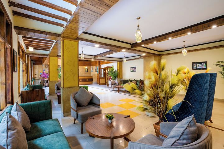 Guest Lobby