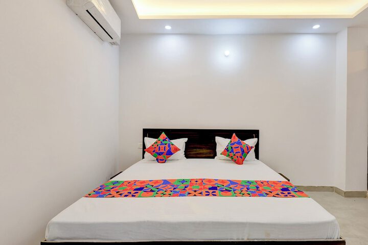 Room 26 of 33