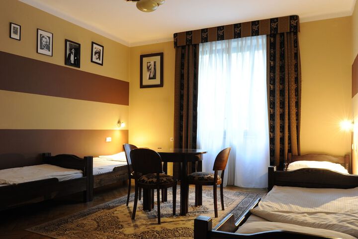 Room 17 of 54