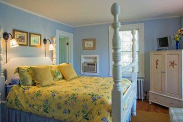 Room 48 of 74