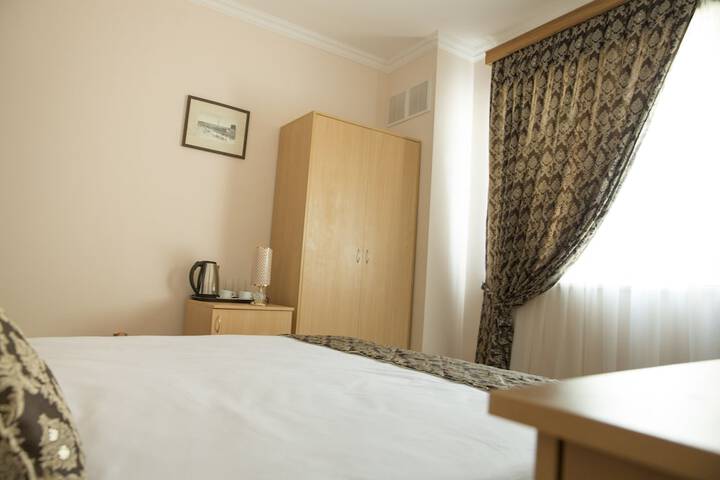 Room 25 of 79