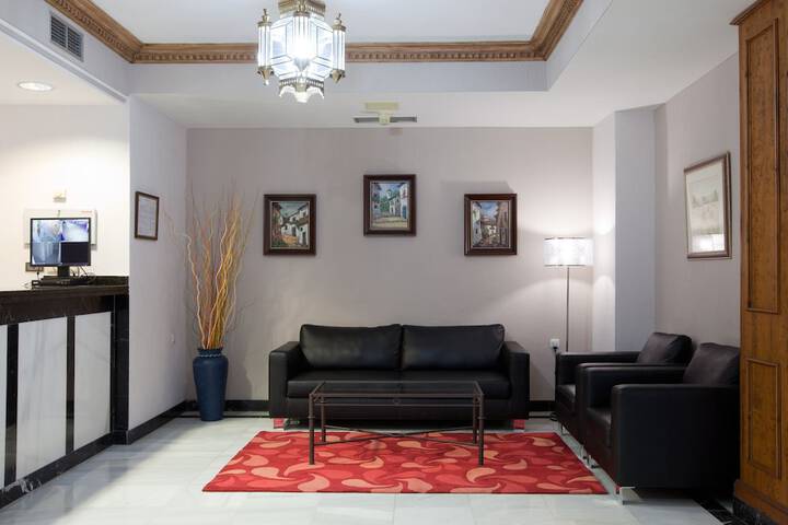 Entrance & Lobby
